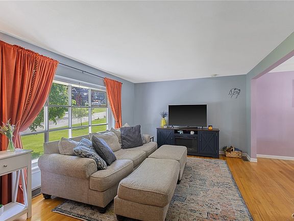 5th image of 7 Devon Pl