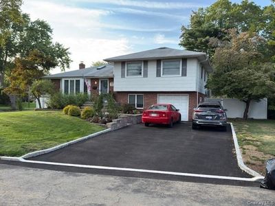 1 George Court, Melville, NY, 11747