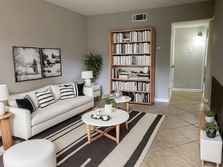 Verano at the Heights Apartments — Photo 15