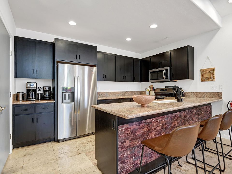 Gourmet Kitchen, Bar, and Pantry