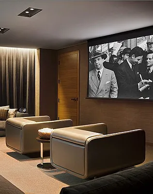 Rented by G. Laurie Cooper | media 42