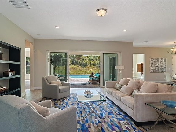 4th image of 2525 NE Evinrude Cir