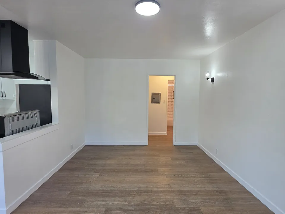6315 Cherry Ave #5