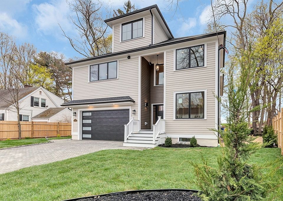 1st image of 34 Golden Ave