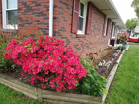 4th image of 1158 Landgraf Dr