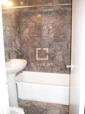 Rented by Block Holdings LLC | media 22