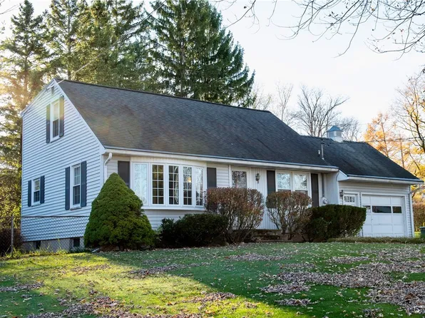 7220 Coventry Rd N, East Syracuse, NY 13057