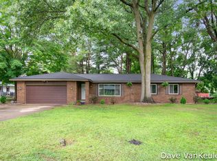 114 Navajo Ave, Holland, MI 49424