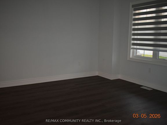 4th image of 106 Ridge Rd N
