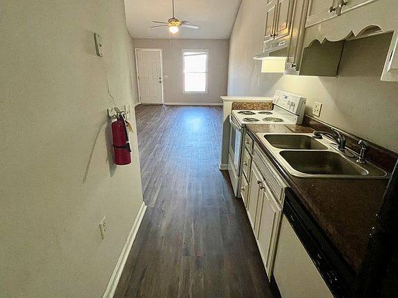 3rd image of 230 Lanier Dr #176