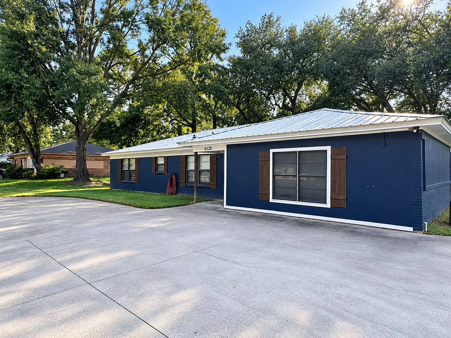 4 bed, 2022 sqft, $2,100 — Photo 2