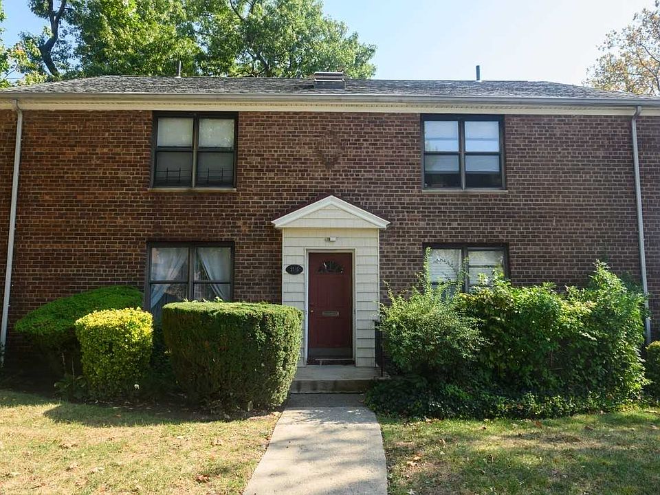 1st image of 37-15 Utopia Pkwy #99
