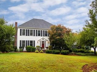 5 Meadowland Dr, Hopkinton, MA 01748