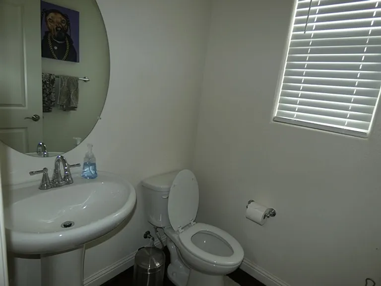 1973 Sterling Pl — Photo 5