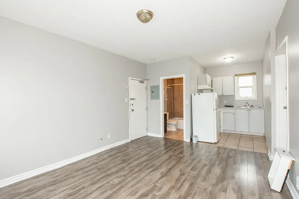 241 Gibson Avenue - 4 — Photo 3