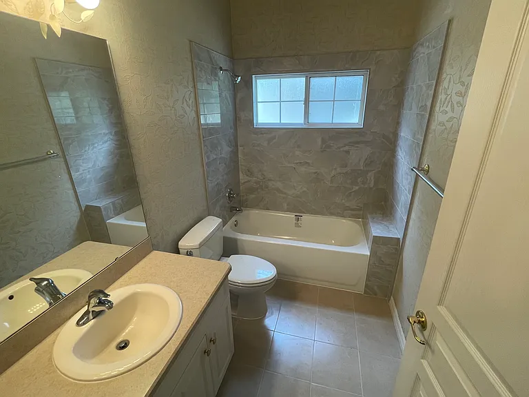 8718 SW 8th Pl — Photo 15