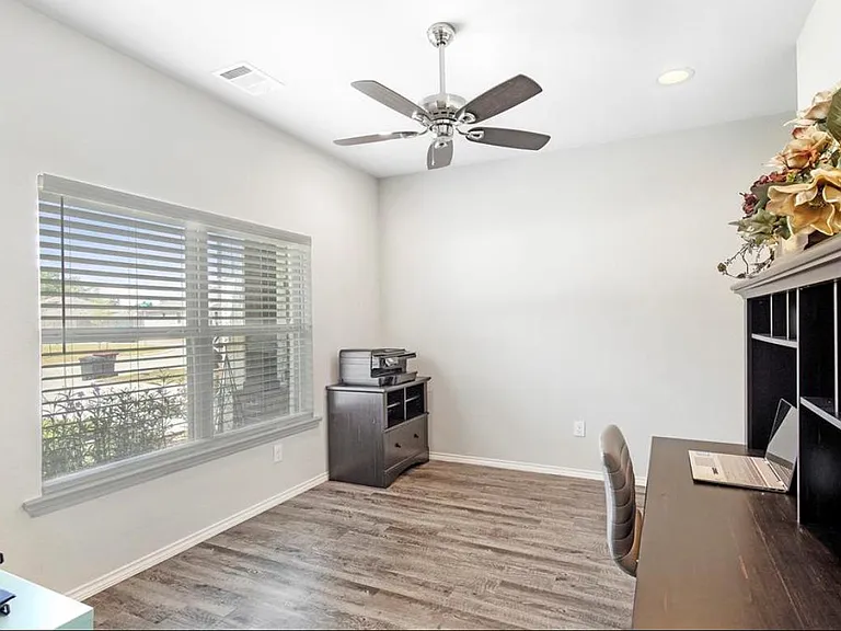 PLENTY OF ROOM FOR YOUR WORK-FROM-HOME TIME!