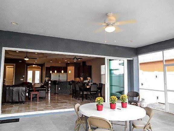 5th image of 422 Bahama Grande Blvd