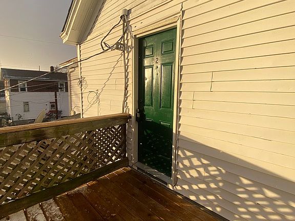 2nd image of 504 S McKinley Ave Unit 2