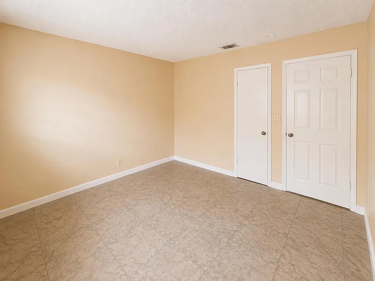 4125 Woodside Dr #1-4 — Photo 16