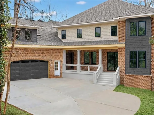 1330 Twelve Oaks Cir NW, Atlanta, GA 30327