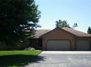16300 189th St, Manchester, IA 52057