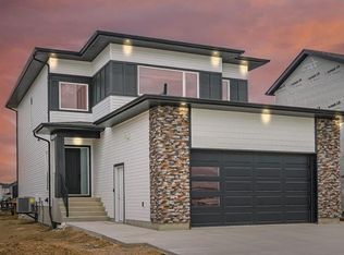 462 Nazarali Mnr, Saskatoon, SK S7V1X4