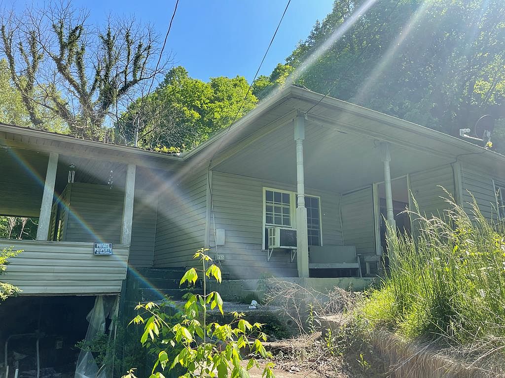 265 Town Br, Prestonsburg, KY 41653 Zillow
