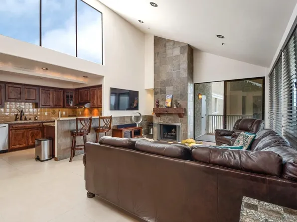 1335 La Palma St Unit H4, San Diego, CA 92109