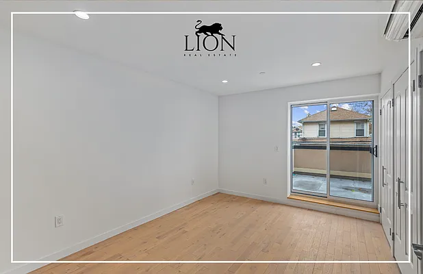 Rented by The Lion Real Estate | media 3