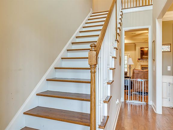4th image of 310 Bon Terre Blvd