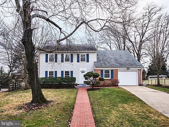 2nd image of 11 Aqueduct Ct