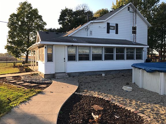 5th image of 750 N County Road 1000 E