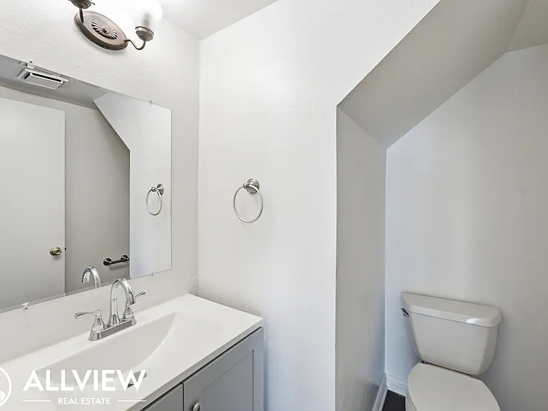 2055 W Lafayette Dr — Photo 14