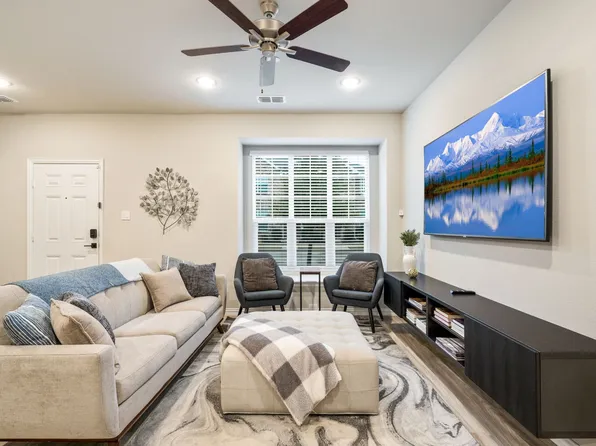 1247 Jones Trl, Lewisville, TX 75077