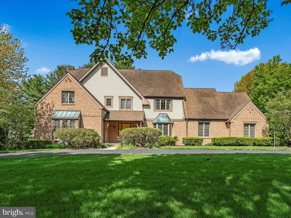 1319 Beaconfield Ln, Lancaster, PA 17601