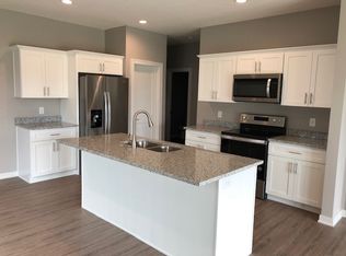 5015 W Stampede Ln, Lincoln, NE 68528