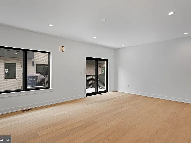 706 Latona St #G — Photo 21