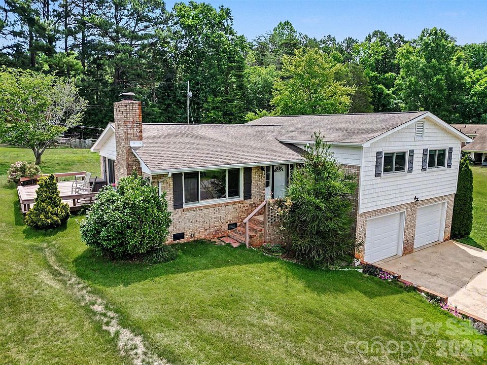1st image of 7107 Rolling Hills Dr