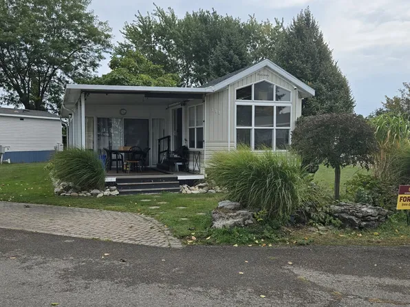 490 Empire Rd #Qvv111, Pt Colborne, ON L0S 1R0
