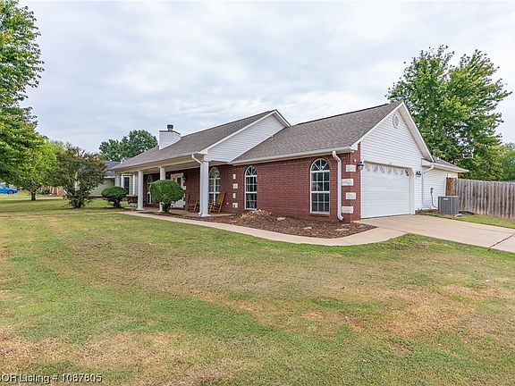 3rd image of 2310 Woodwind Way