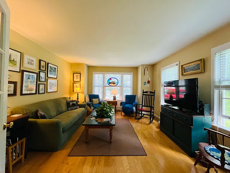 Den/family room