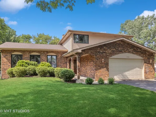 1310 Regency Grove Dr, Darien, IL 60561