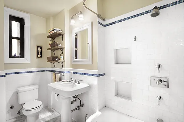 Sold by Stribling | media 5