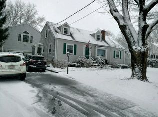 211 Southfield Rd, Concord, MA 01742