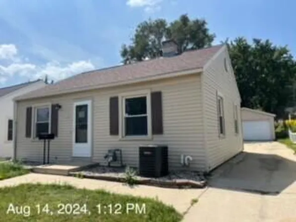606 South Indiana AVENUE, West Bend, WI 53095
