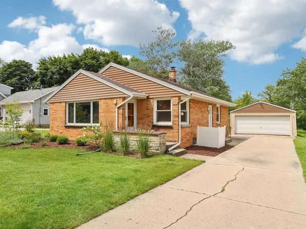 4443 South Moorland ROAD, New Berlin, WI 53151