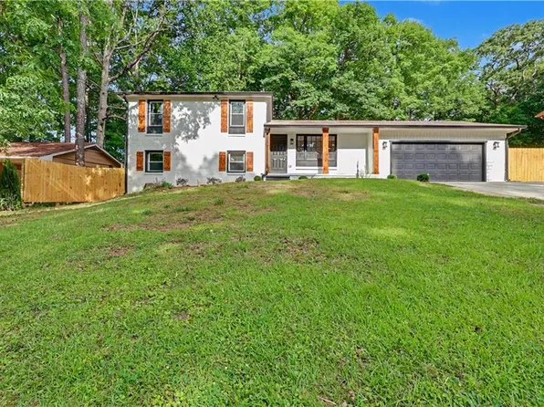 3043 Orbit Cir, Ellenwood, GA 30294