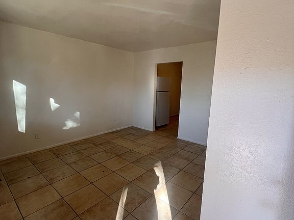 5th image of 1415 S Highland Ave