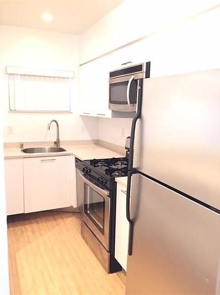 1st image of 8001 NE Bayshore Ct #1STFL